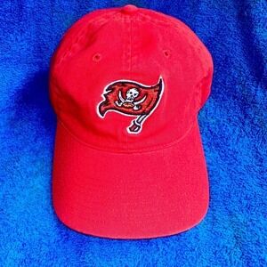 EUC Adult Medium Tampa Bay Buccaneers Cotton Baseball Cap Hat